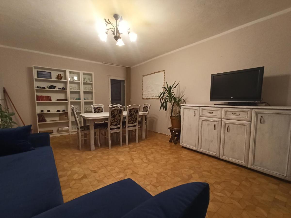 דוז'ניקי ז'דרוז' Apartament Za Rogiem Papierni מראה חיצוני תמונה
